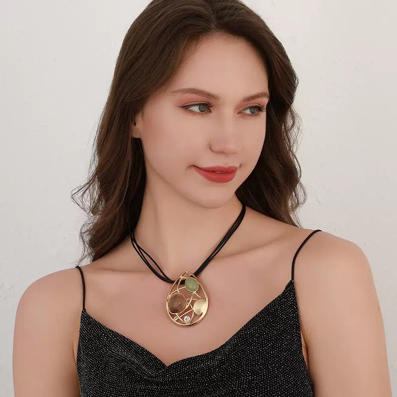 Simple And Stylish Water Drop Metal Necklace N5685