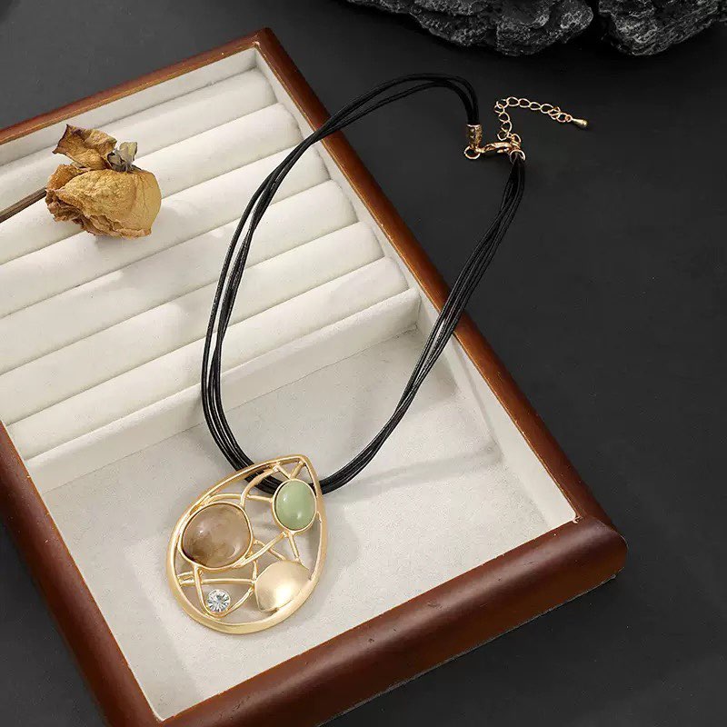 Simple And Stylish Water Drop Metal Necklace N5685