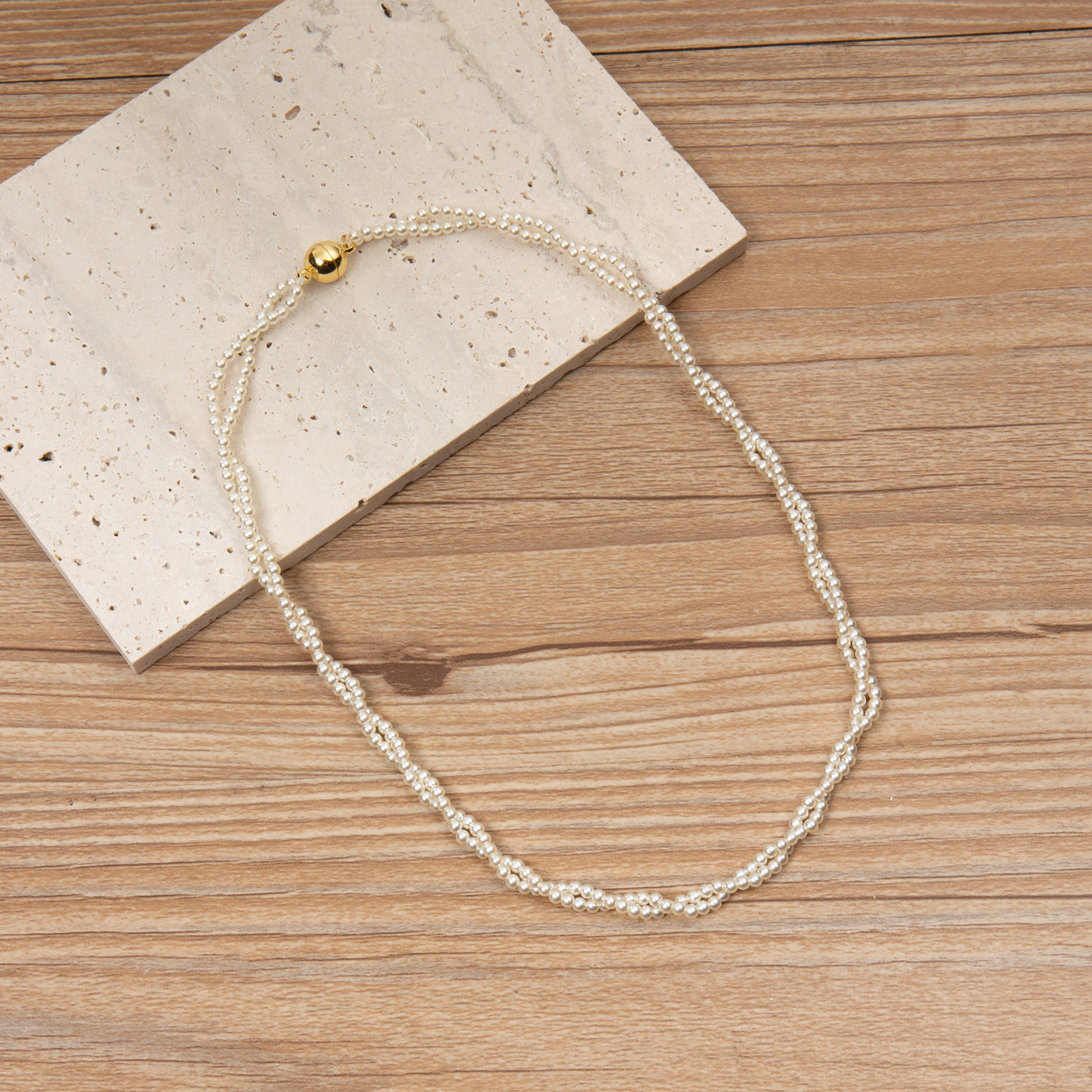 Glass Pear Beads Magnetic Clasp Necklace N5704