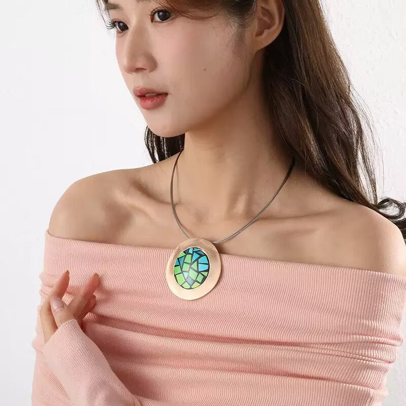 Round Pendant Metal Necklace N5729