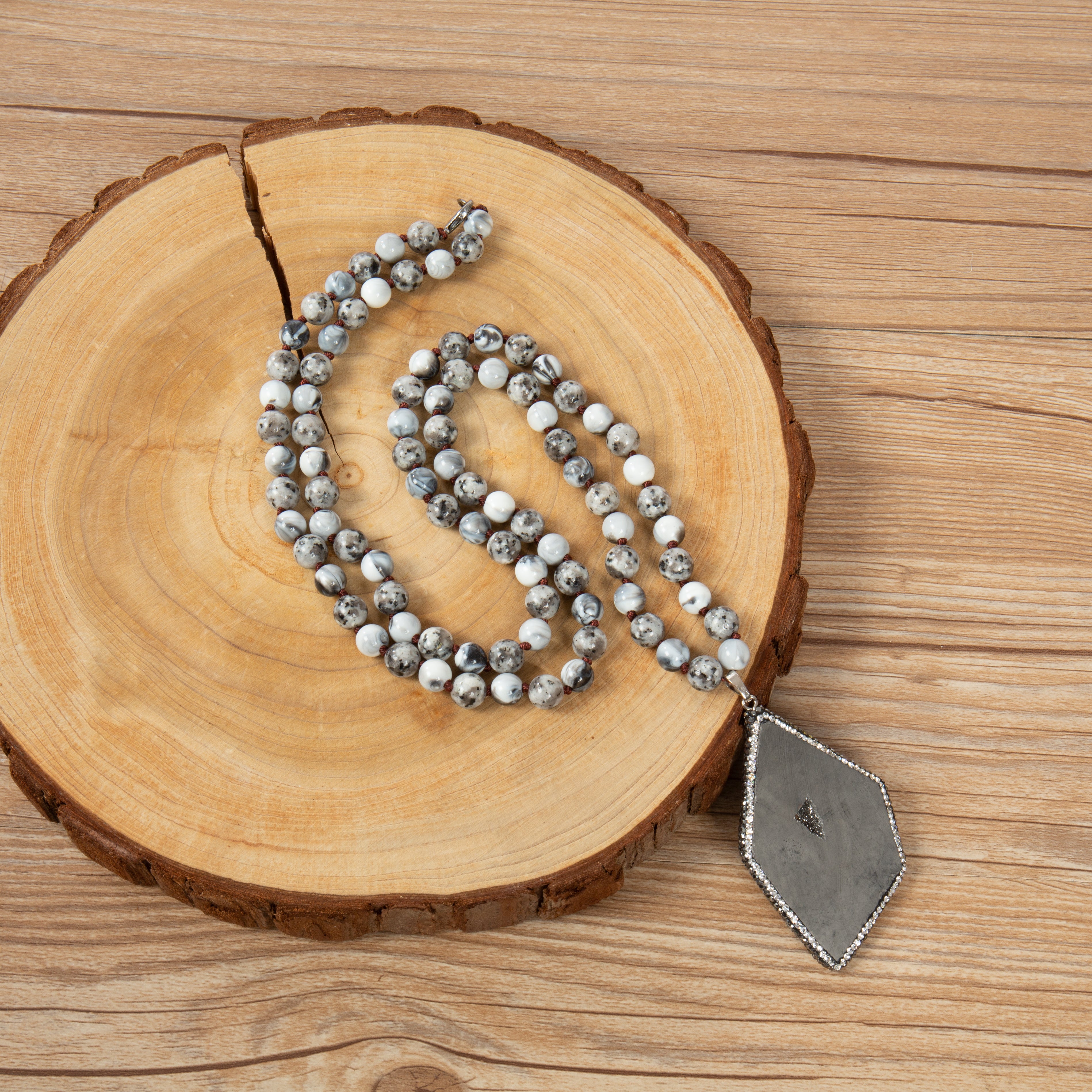 Sesame Black Pendant Druzy Necklace N5860