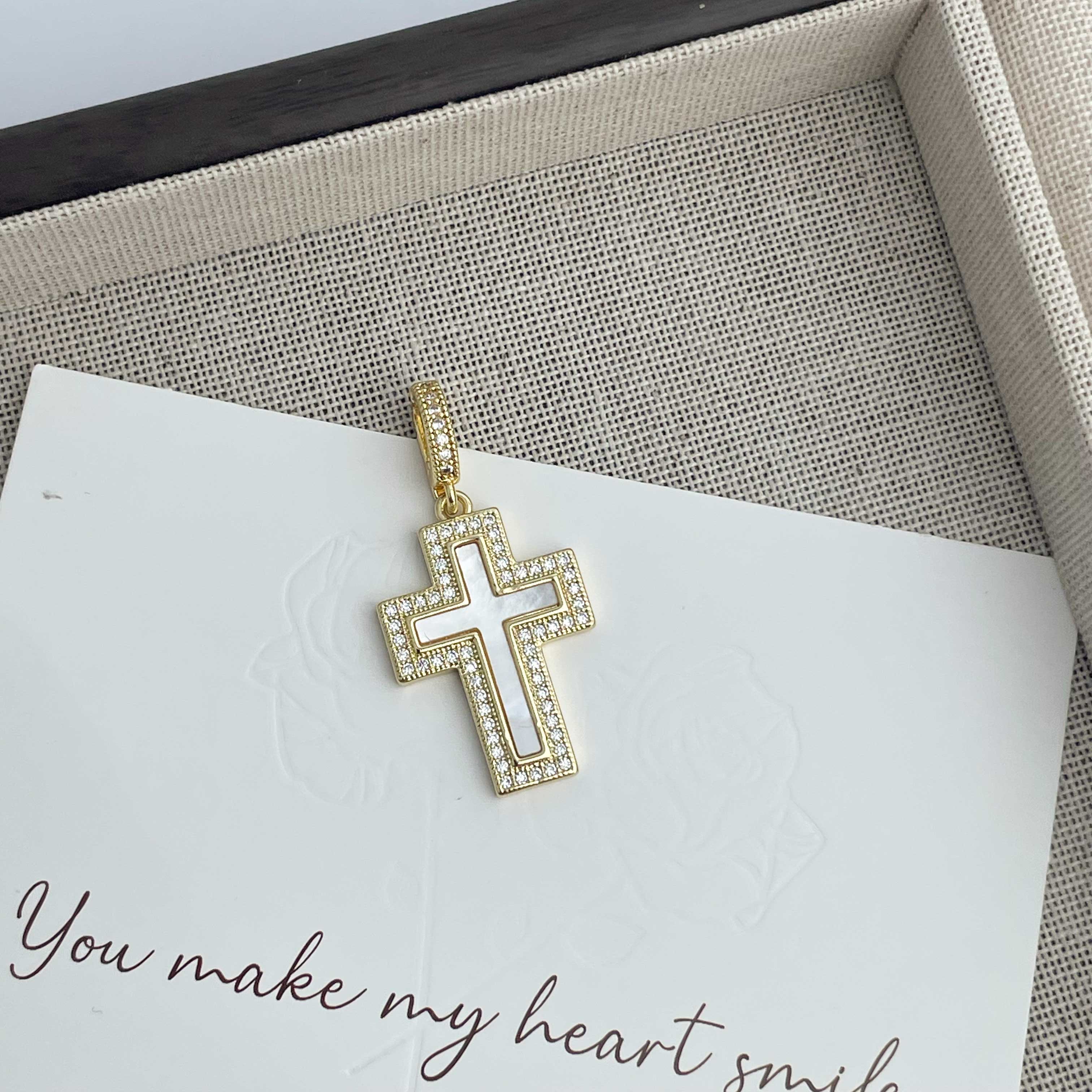 18K Gold Plated Cross Zirconia Pendant P0684