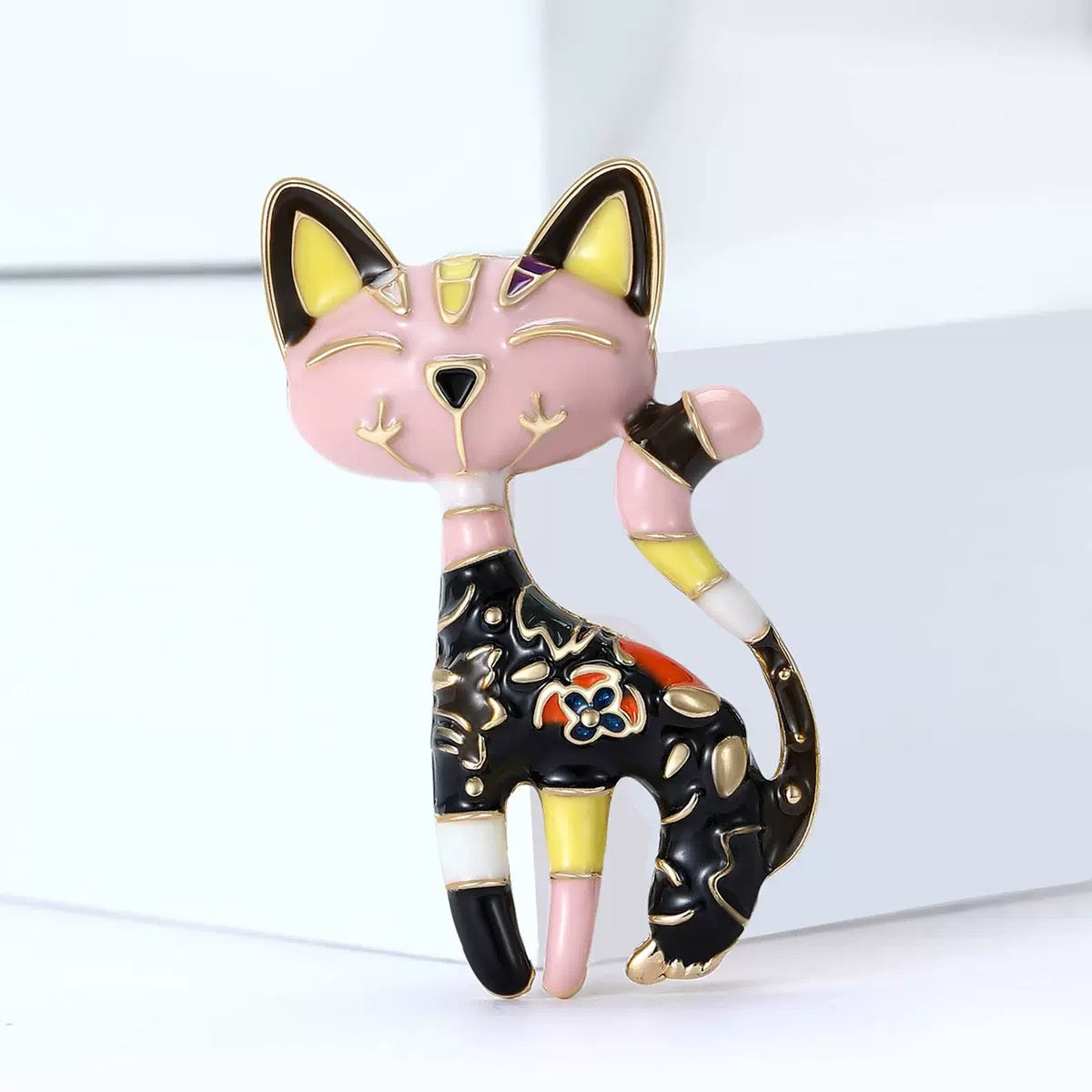 Cat Alloy Rhinestone Brooch PA3316