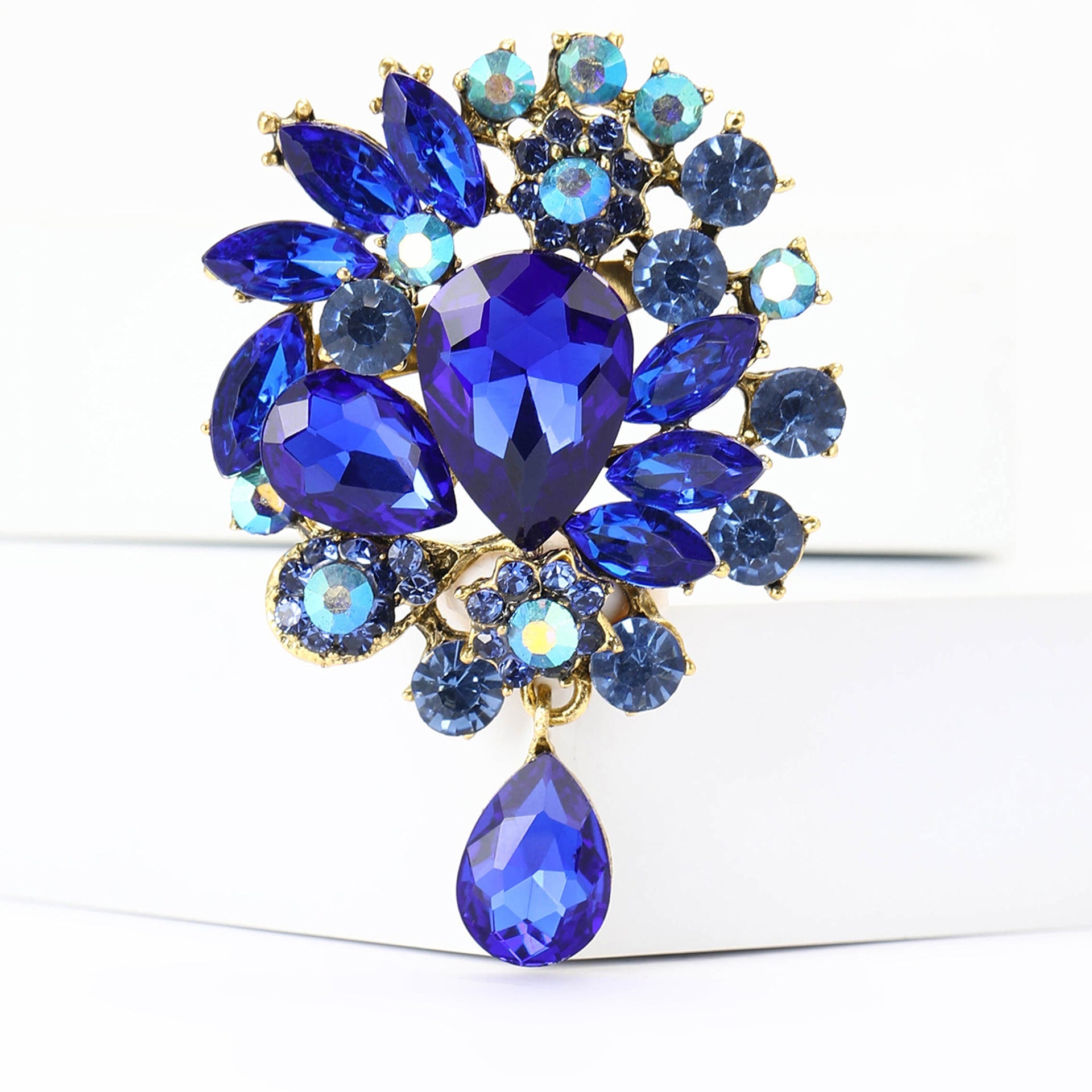 Vintage Rhinestone Flower Teardrop Brooch PA3605
