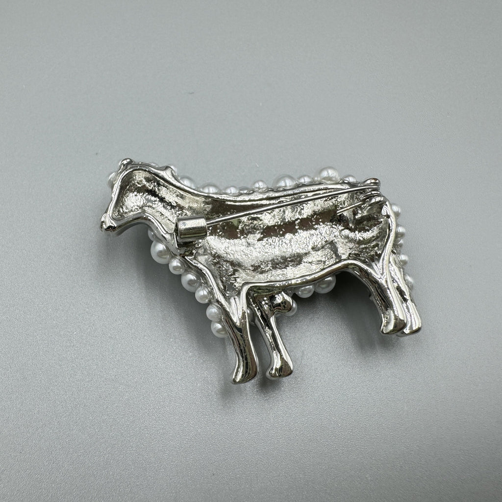 Sheep Pearl Brooch PA3937