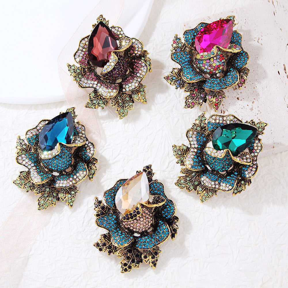 Floral Rhinestone Brooch PA4074