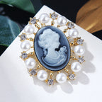 Lady Brooch PA4381