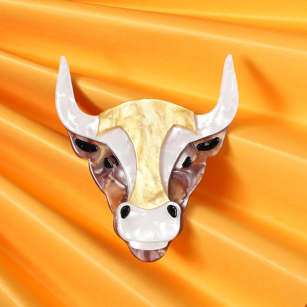 Bull Head Acrylic Brooch PA4608