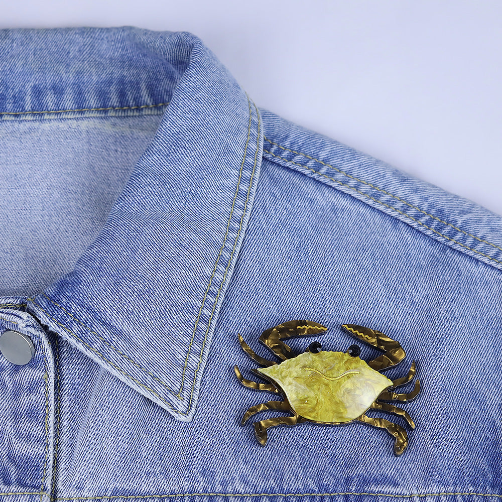 Crab Acrylic Brooch PA4704