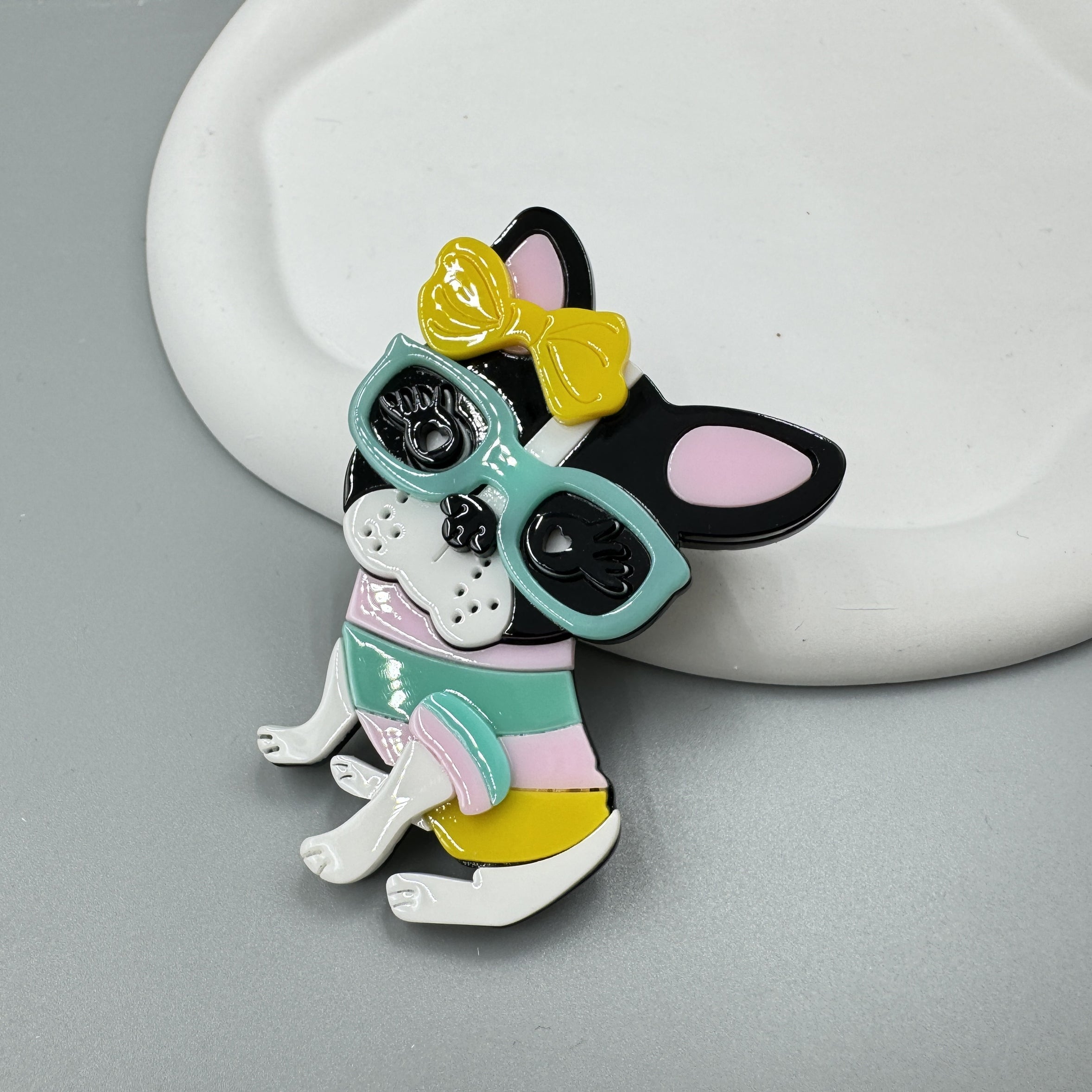 Cute Dog Acrylic Brooch PA5019