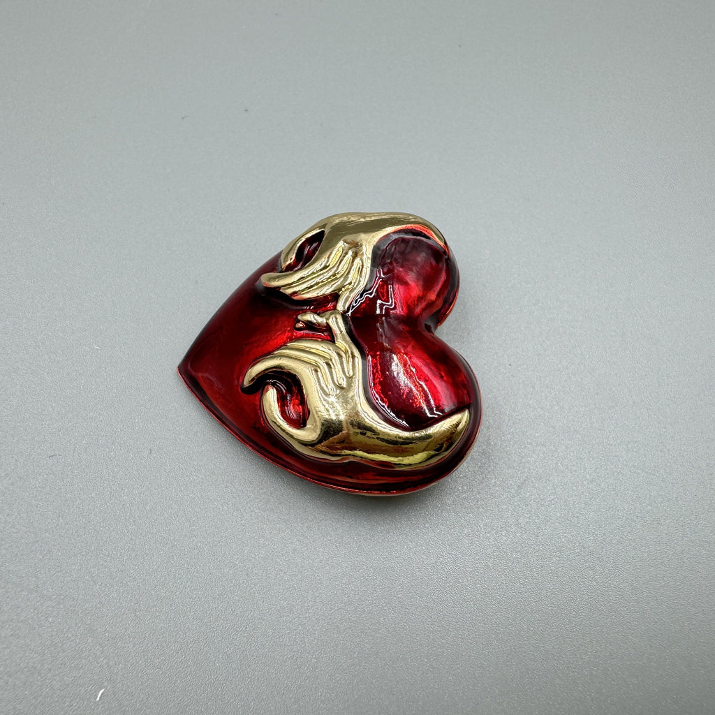 Heart-Shaped Brooch PA5083