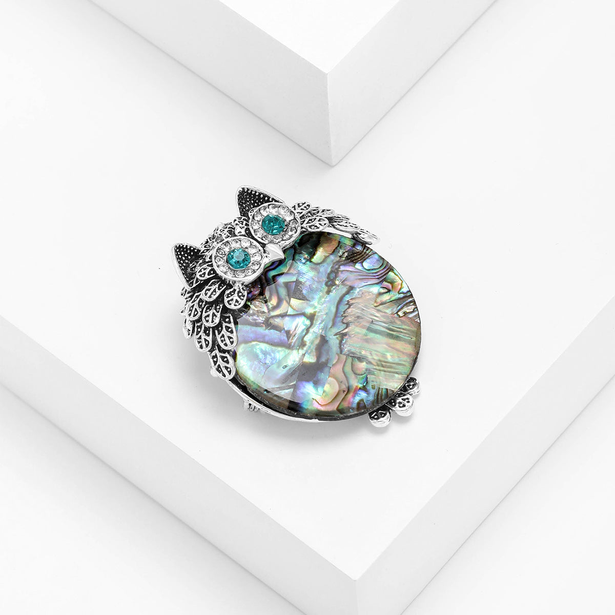 Mother Of Pearl Owl Brooch PA5087