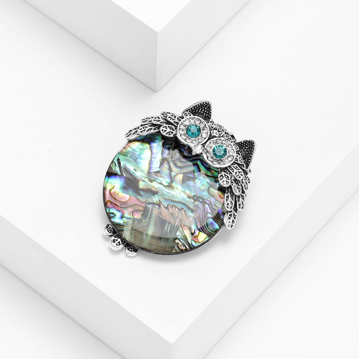 Mother Of Pearl Owl Brooch PA5087
