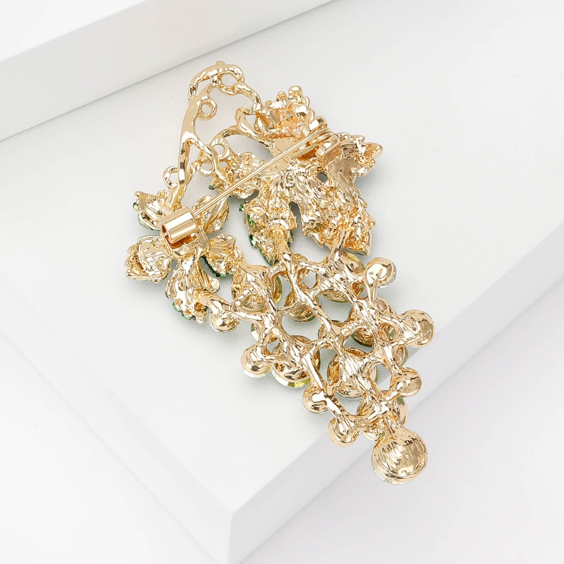 Grape Rhinestone Brooch PA5093