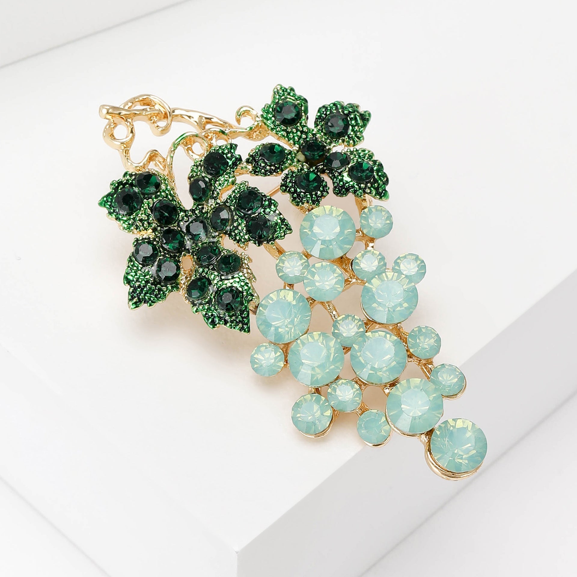 Grape Rhinestone Brooch PA5093