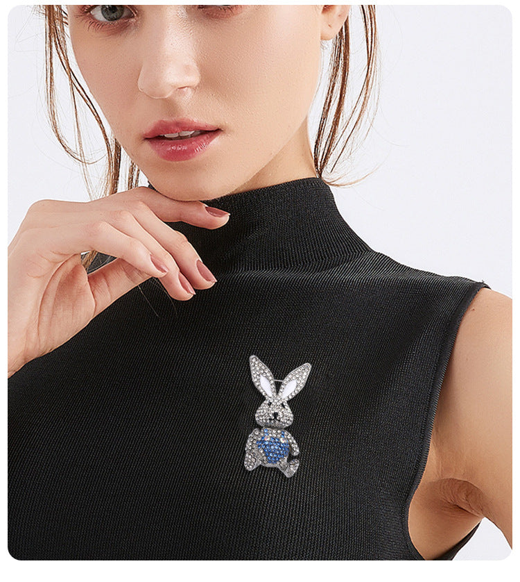Bunny Rhinestone Brooch PA5145