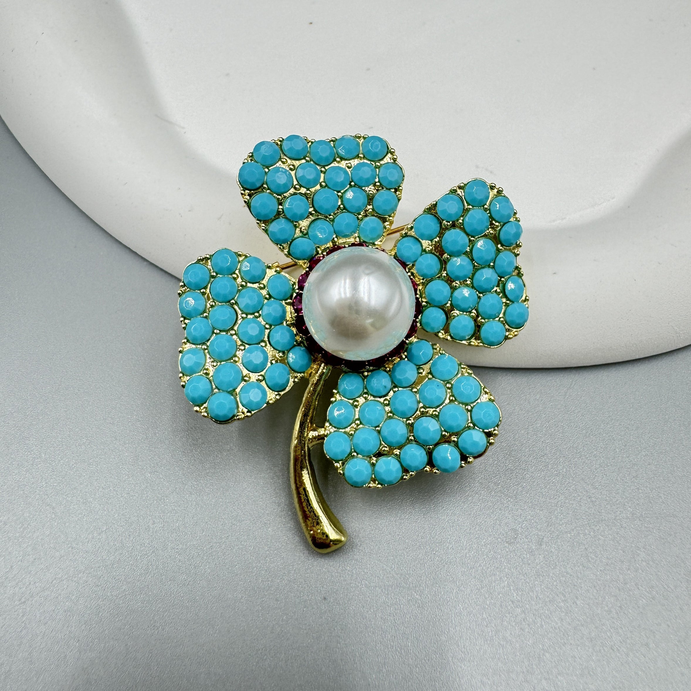 Blue Turquoise Clover Brooch PA5178