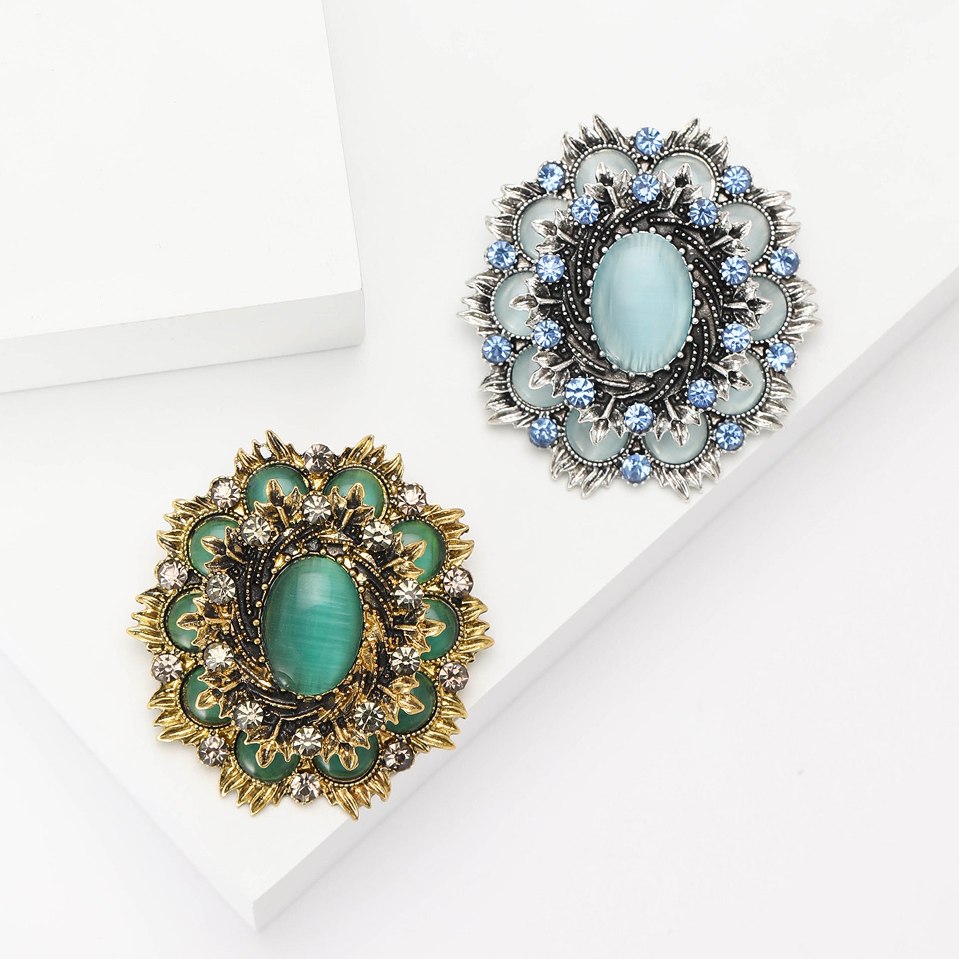 Baroque Retro Cat Eye Brooch PA5239