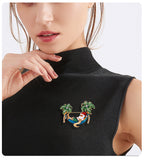 Christmas Santa Claus On Vacation Brooch PA5254