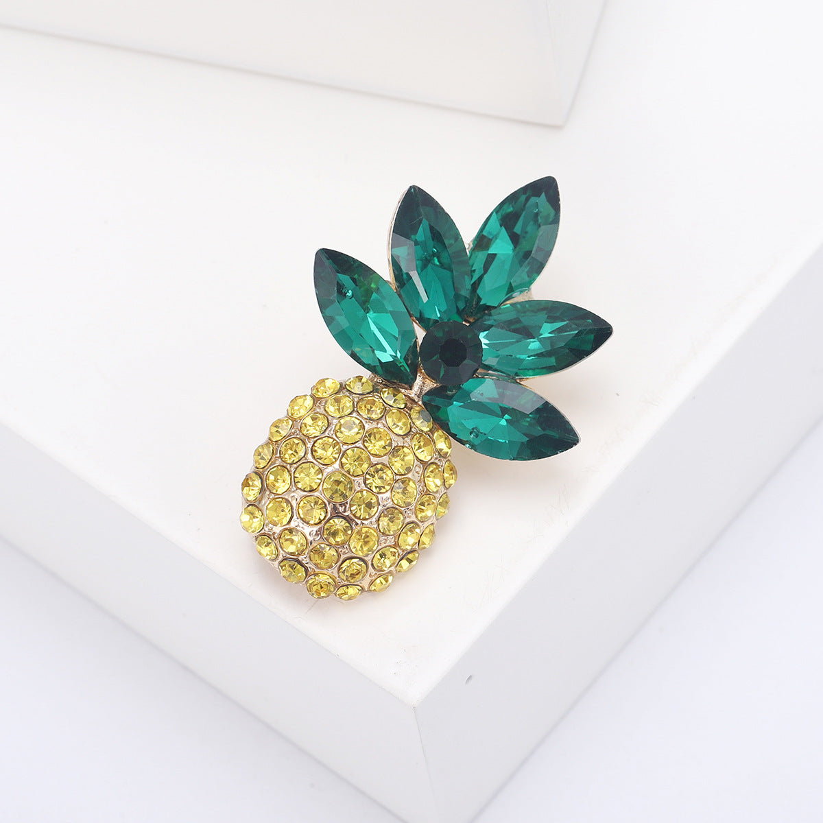 Pineapple Brooch PA5513