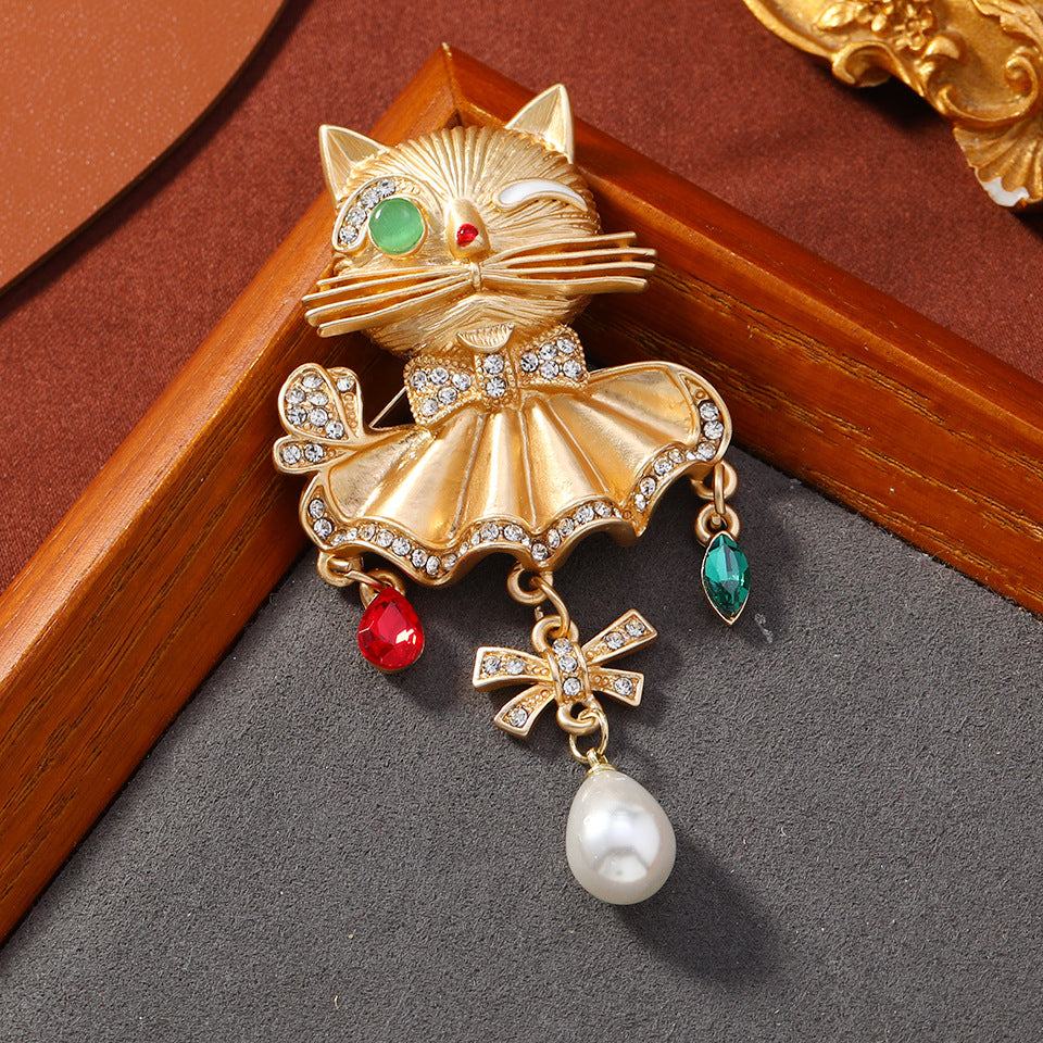 Alloy Crystal Pearl Cat Brooch PA5540