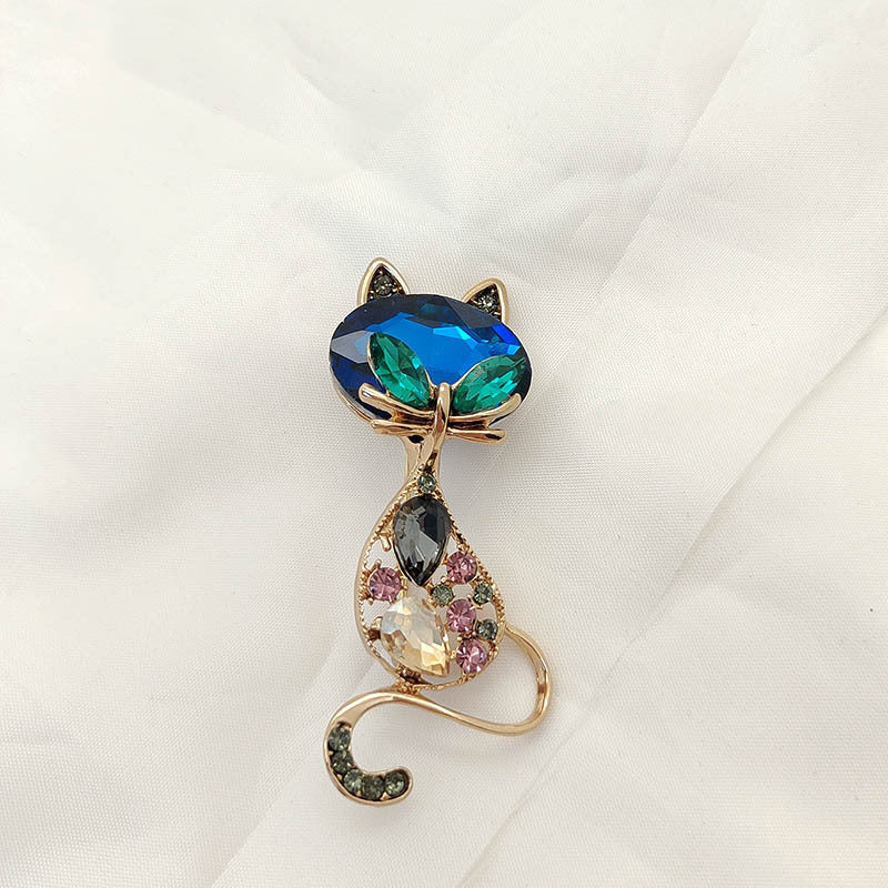 Cat Shaped Brooch PA5622