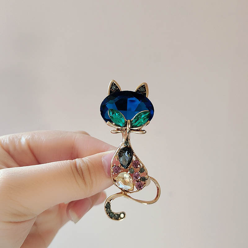 Cat Shaped Brooch PA5622