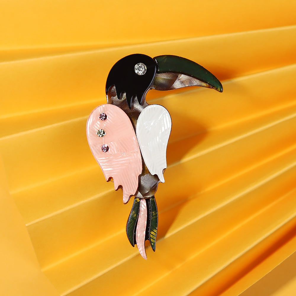 Toucan Acrylic Rhinestone Brooch PA5734