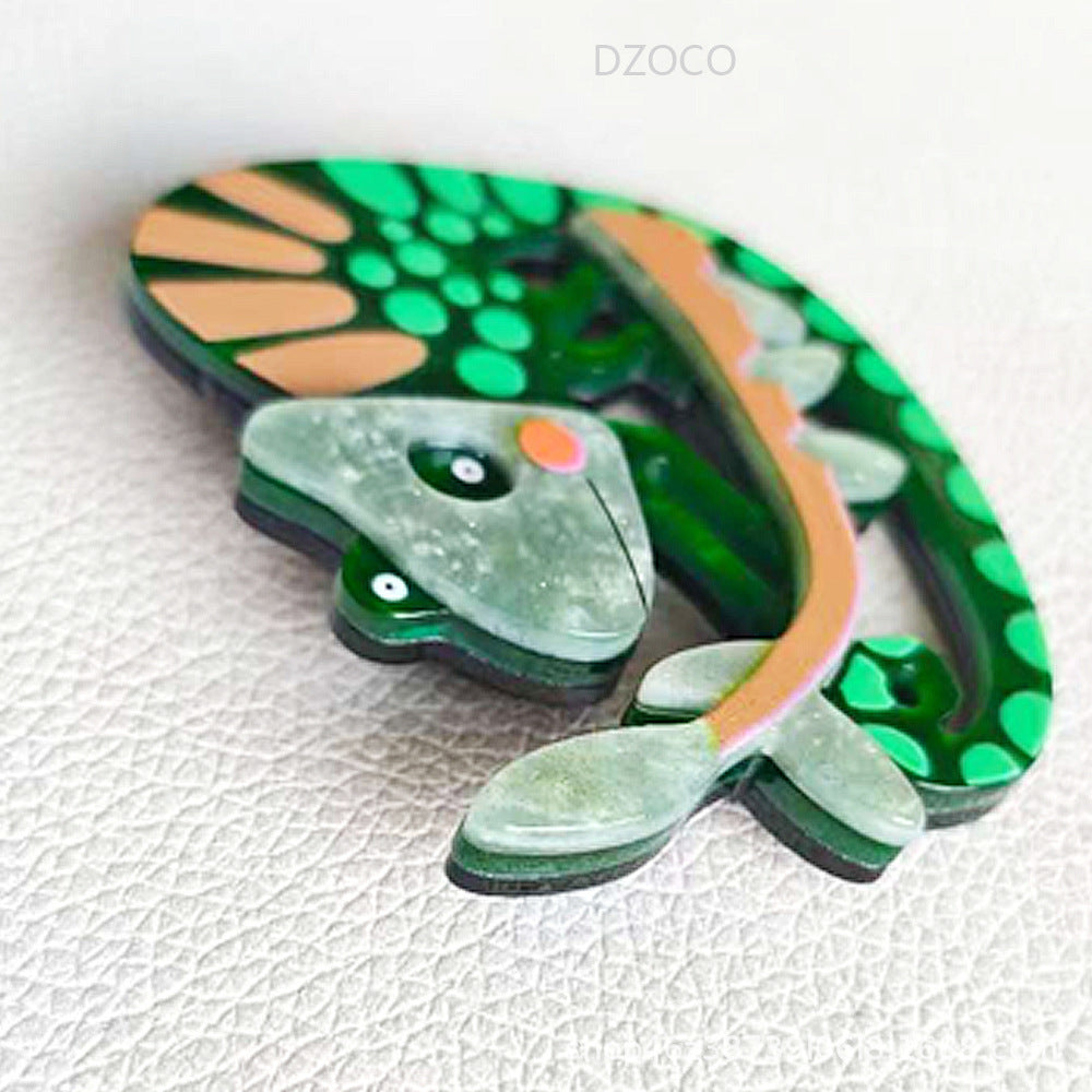 Chameleon Acrylic Brooch PA5742