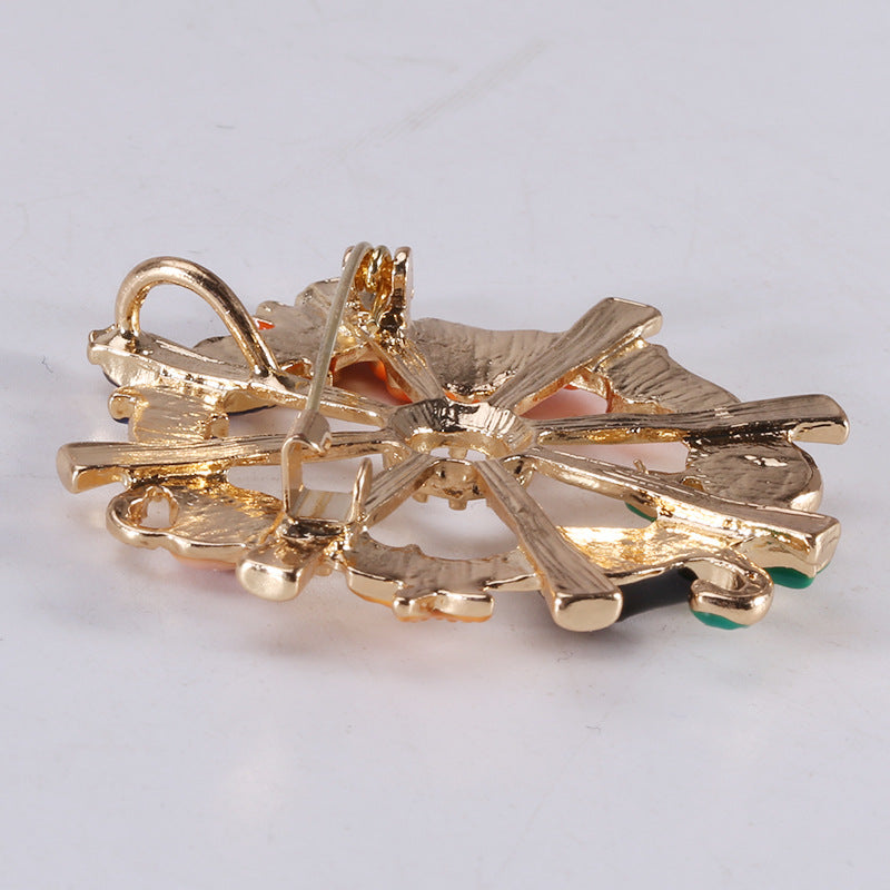 Marine Organism Rudder Rhinestone Alloy Brooch PA5746
