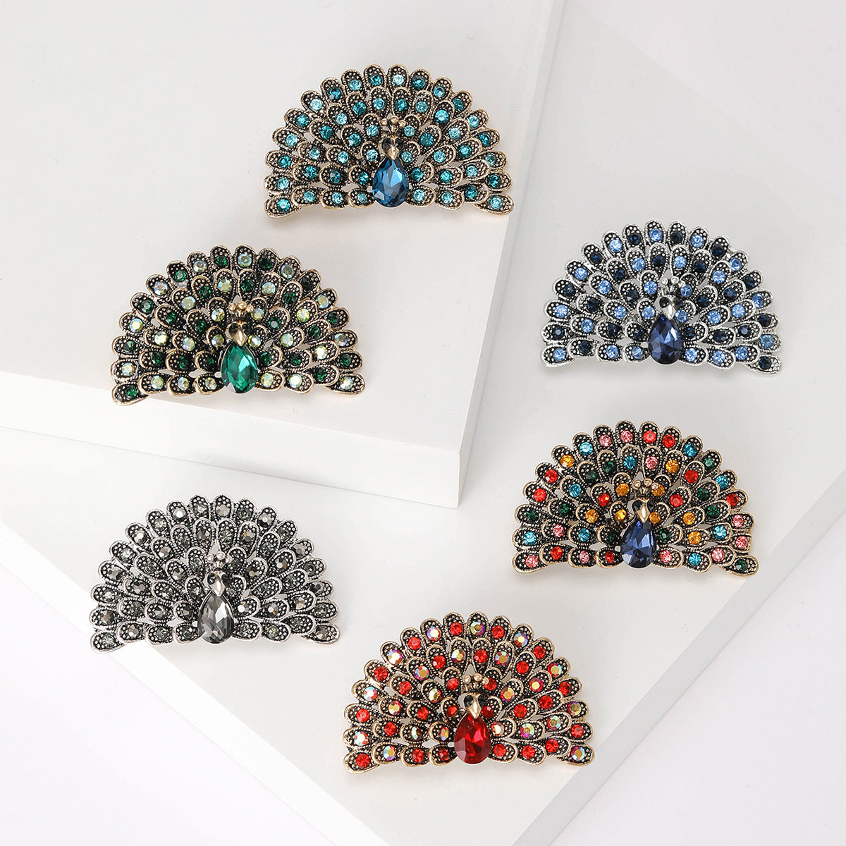 Peacock Spreading its Tail Alloy Rhinestone Brooch PA5781