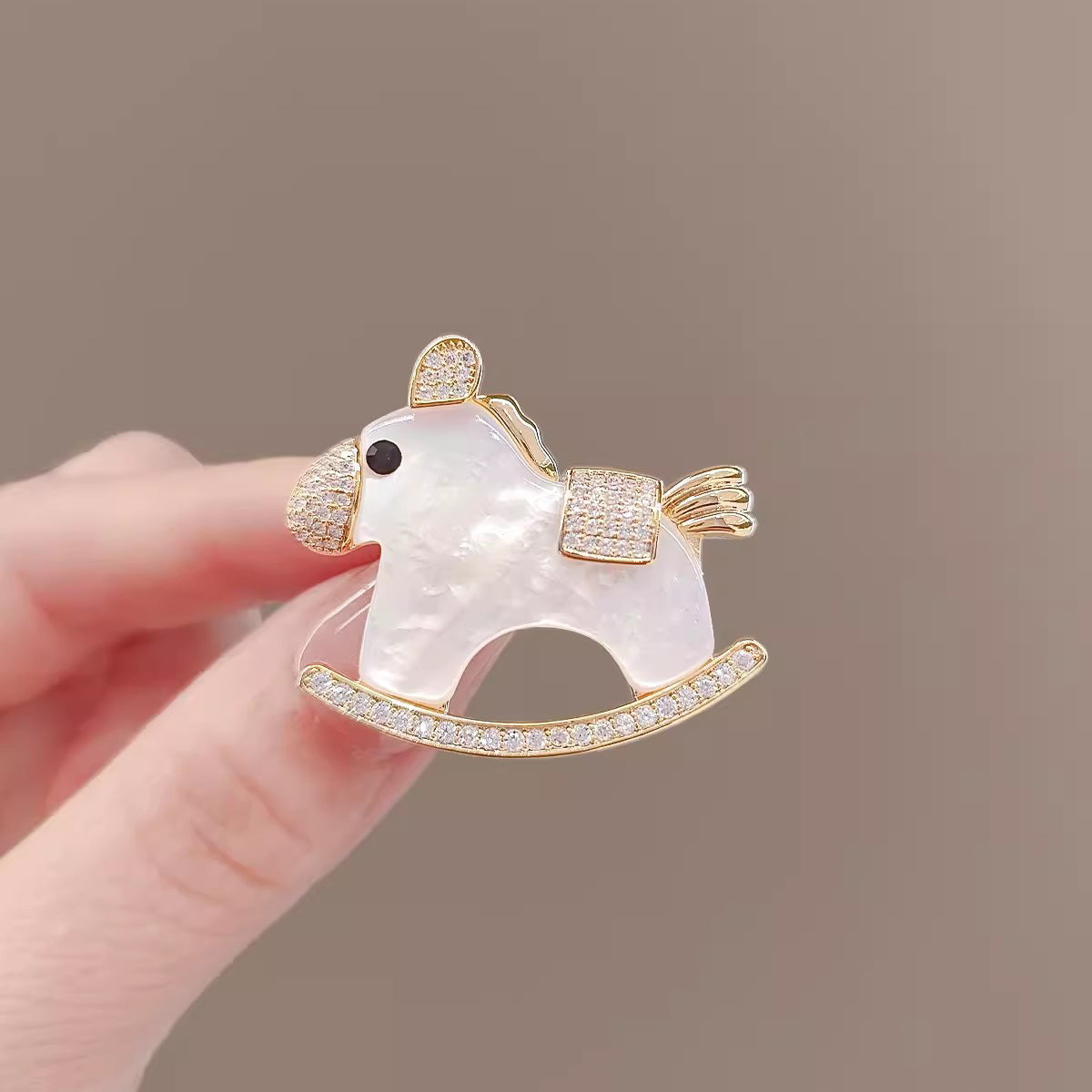 Trojan Horse Acrylic Brooch PA5865