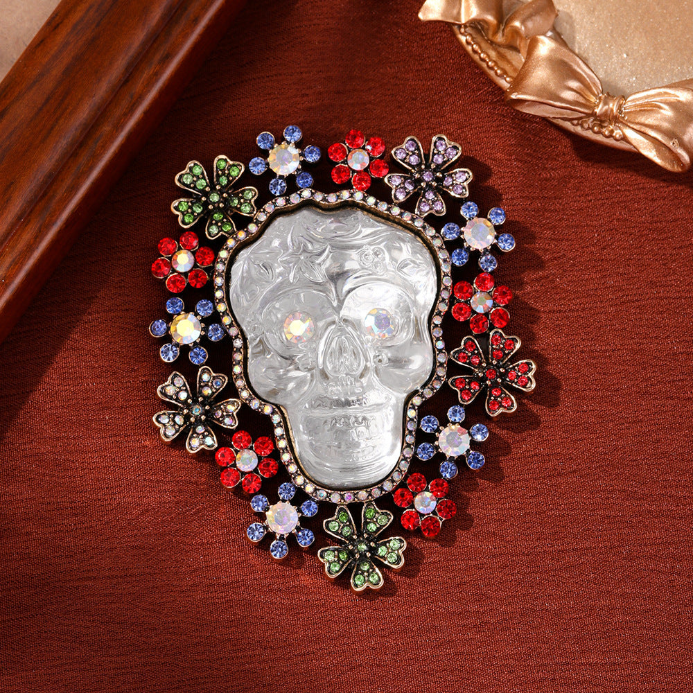 Baroque Cameo Skull Alloy Rhinestone Brooch PA5910