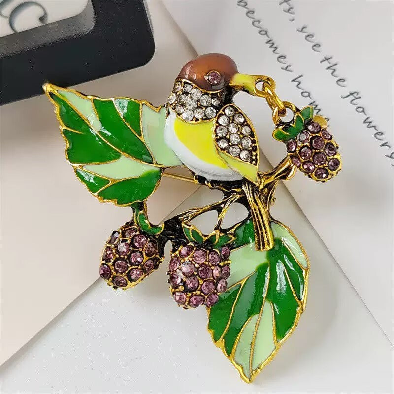 Magpie Alloy Rhinestone Brooch PA6010