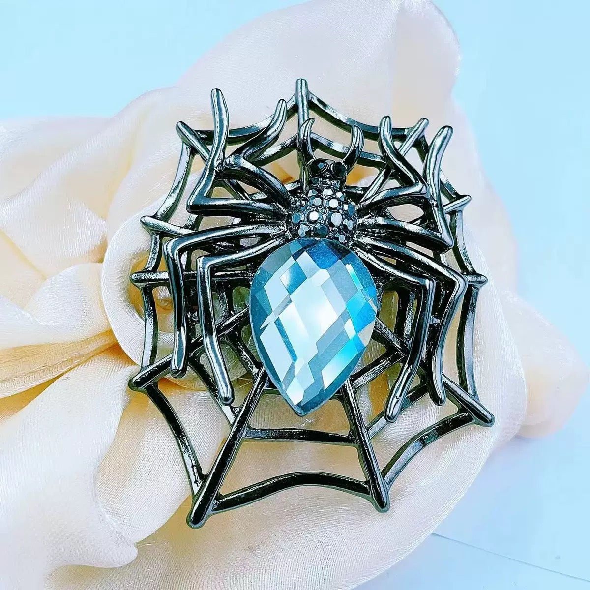 Spider Alloy Rhinestone Brooch PA6216