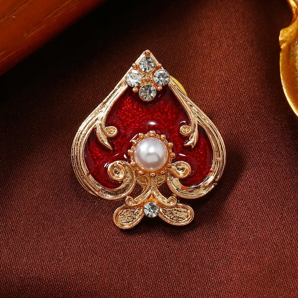 Ace Alloy Brooch PA6357