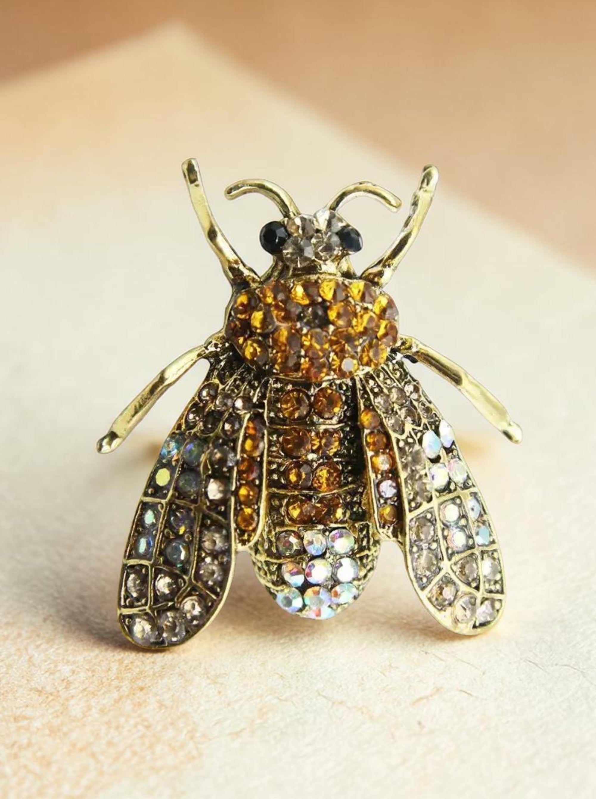 Bee Alloy Brooch PA6370