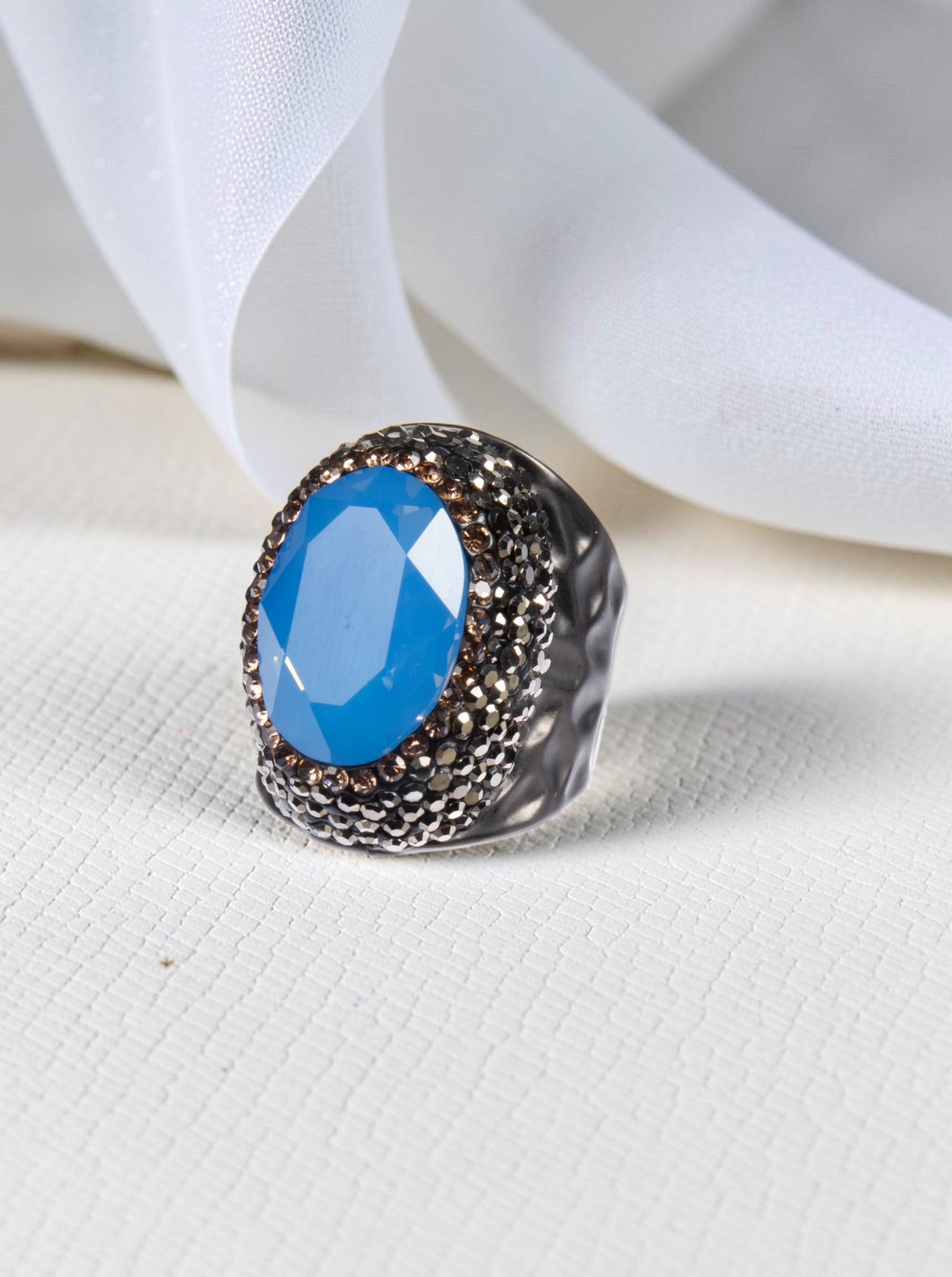 Round Crystal Pavé Cocktail Ring R2531 - Blue Opal