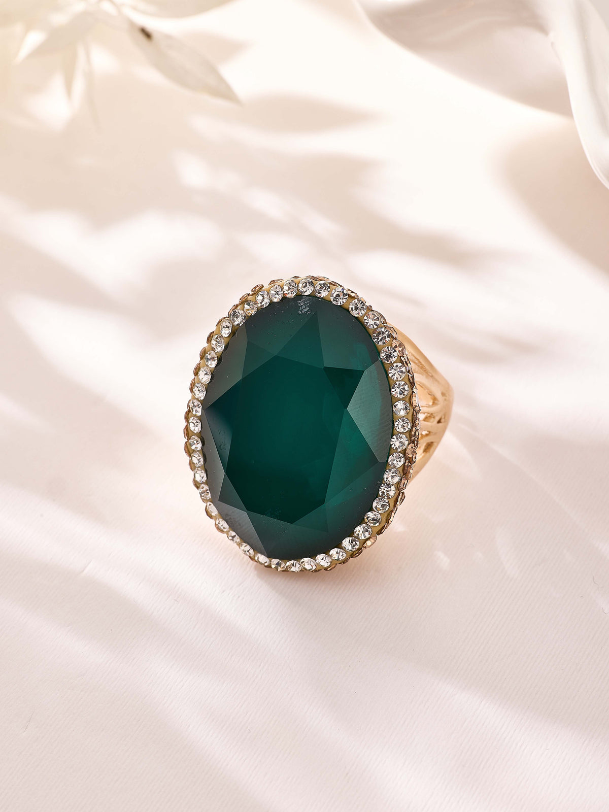 Crystal Pavé Cocktail Ring R2897-Gold