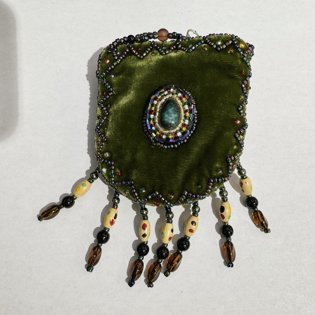 Teardrop Stone Velvet Small Amulet Bag/Necklaces V0715