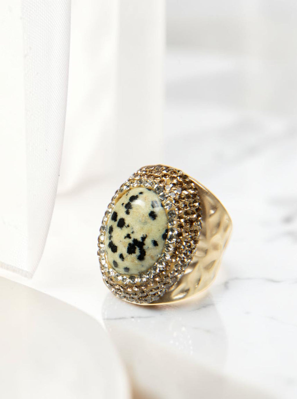 Dalmentioner Pavé Cocktail Ring R2533